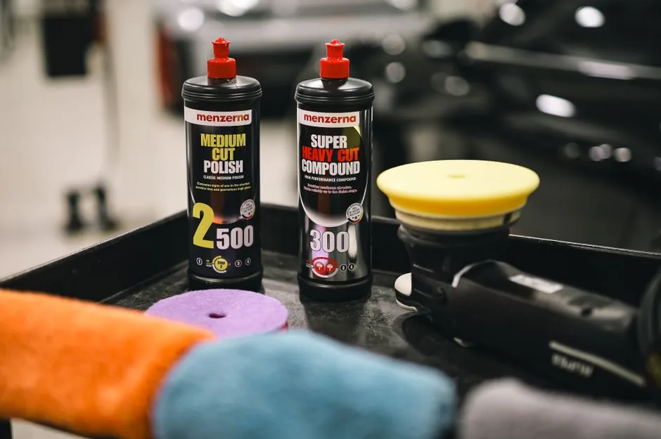 Pulir faros con pasta de dientes o con un kit: qué diferencia hay